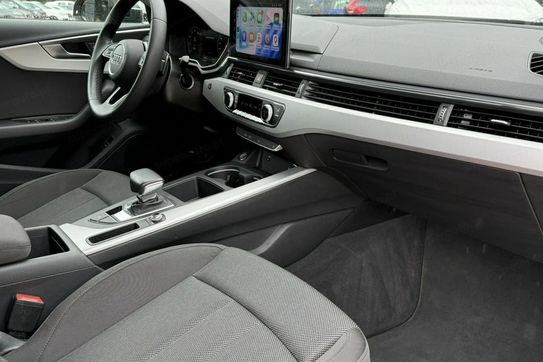 Audi A4 35 TFSI mHEV S Line S tronic