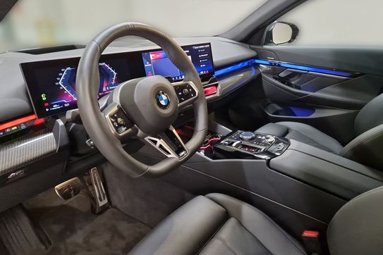 BMW Seria 5 520i mHEV aut