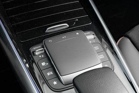 Mercedes EQA 250 66.5kWh AMG Line