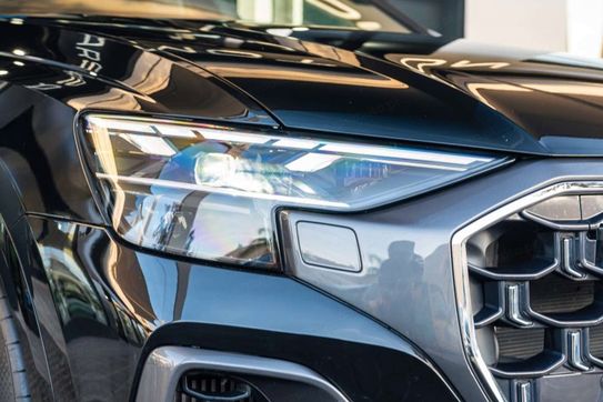 Audi Q8 55 TFSI e quattro