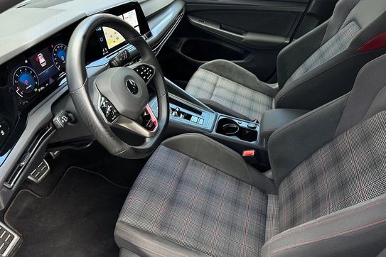 Volkswagen Golf VIII 2.0 TSI GTI DSG
