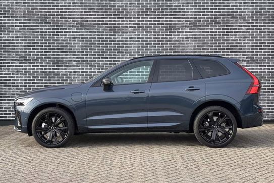 Volvo XC60 T6 Plug-In Hybrid AWD Ultra Black Edition