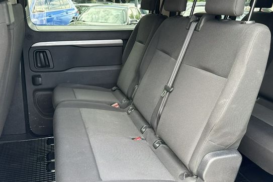 Peugeot Traveller BlueHDi Standard