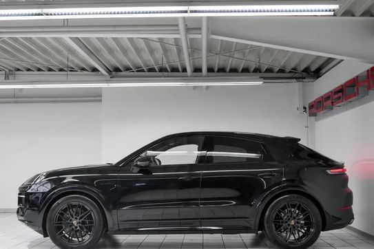Porsche Cayenne Coupe E-Hybrid Black Edition