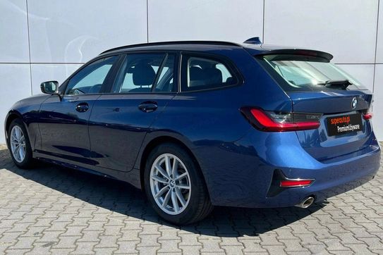 BMW Seria 3 318d Advantage aut