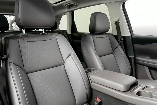 Leapmotor C10 Design 1.5 Hybrid