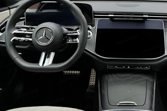 Mercedes Klasa E 220 d 4-Matic AMG