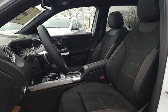 Mercedes GLB 220 4-Matic AMG Line