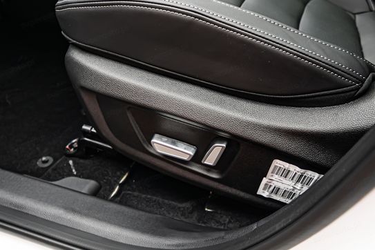 JAC JS8 PRO Pro 1.5 T-GDI 7 DCT 7os.