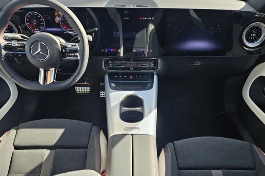 Mercedes CLA 200 AMG Line