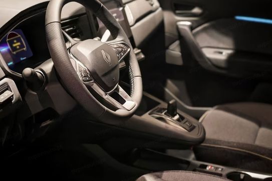 Renault Captur Techno 1.3 TCe mHEV EDC