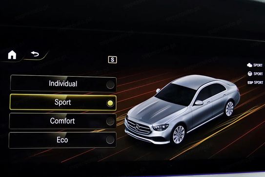 Mercedes Klasa E 220 d 4MATIC AMG Line