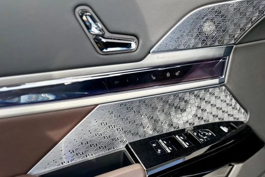 BMW Seria 7 740d xDrive M Sport
