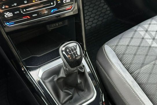 Volkswagen T-Roc 1.5 TSI R-Line