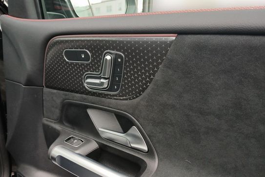 Mercedes GLB 220 4MATIC AMG Line