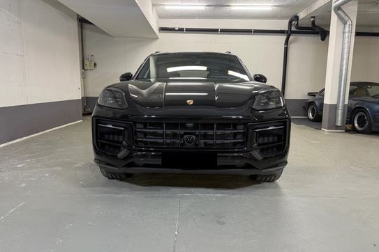 Porsche Cayenne Black Edition