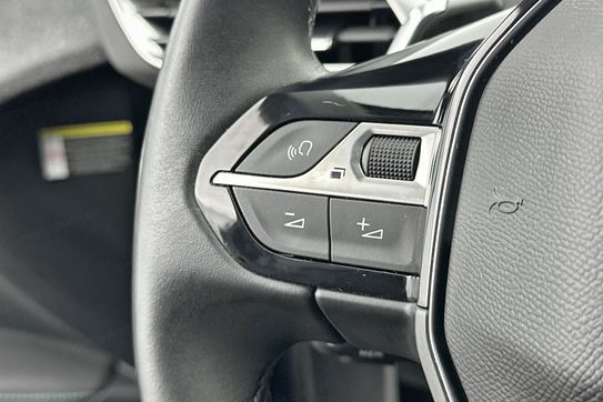 Peugeot 3008 Allure Pack 1.6 Hybrid e-EAT8