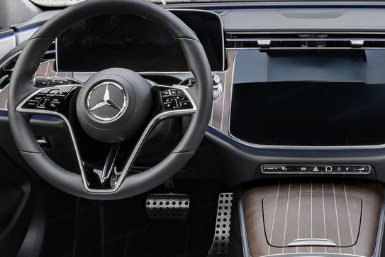 Mercedes E Klasa 220 d 4-Matic Avantgarde