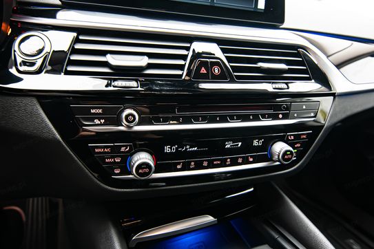 BMW Seria 6 Gran Turismo 620d Sport Line aut
