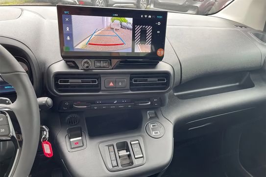 Citroen Berlingo MPV M L1H1 N1 EAT8