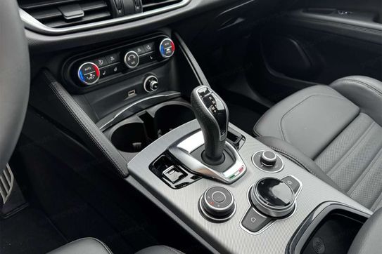 Alfa Romeo Stelvio Turbo Veloce Q4
