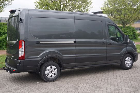 Ford Transit L3H2 Limited 350