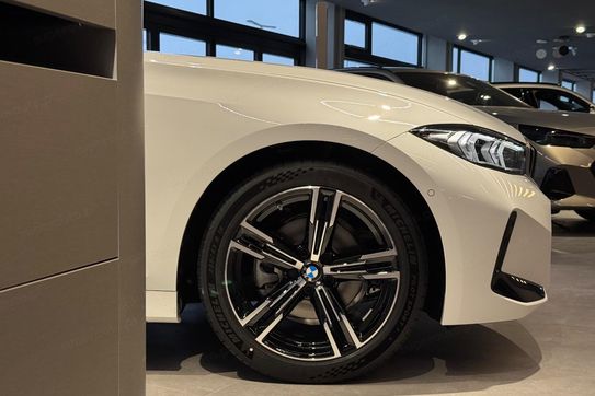 BMW Seria 3 Touring 330i xDrive M Sport