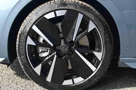 Peugeot 308 GT e-DCS7 1.6 Plug-in HYBRID PHEV