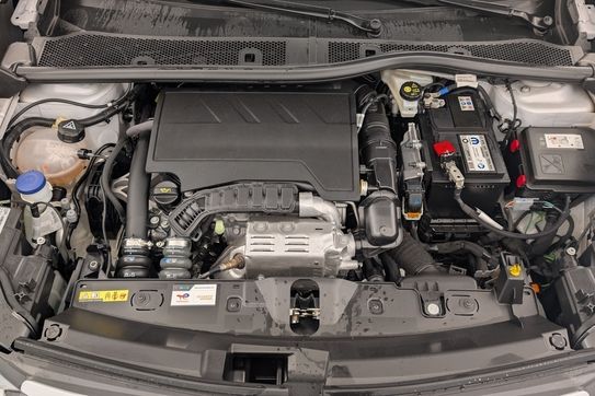 Peugeot 2008 ALLURE 1.2 PureTech