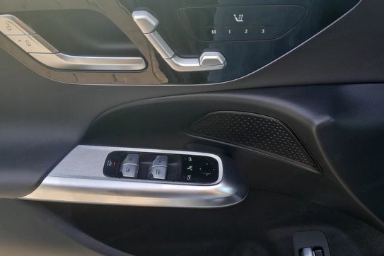 Mercedes Klasa E 200 mHEV 4-Matic Avantgarde 9G-Tronic