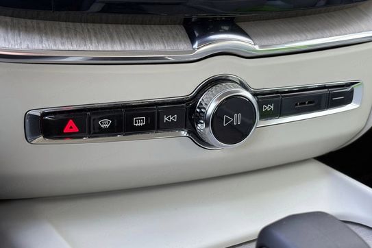 Volvo XC60 B4 B Plus Bright