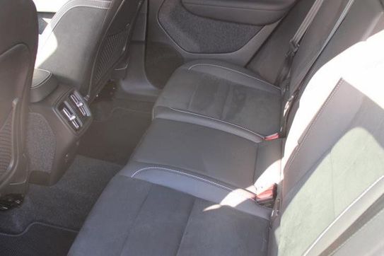 Volvo XC40 B3 Plus Dark