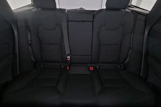 Volvo XC60 B5 B AWD Plus Dark