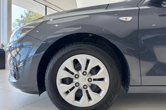 Hyundai i30 1.5 DPI Classic +