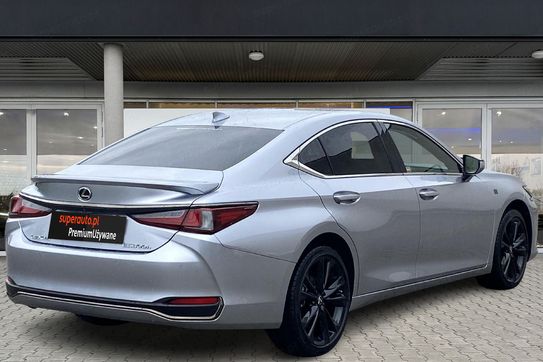 Lexus ES 300h F Sport Design