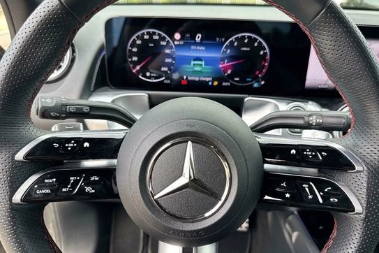 Mercedes GLB 200 AMG Line