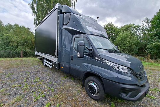 Iveco Daily 70C18 Hi-Matic Zabudowa 15EP + Winda