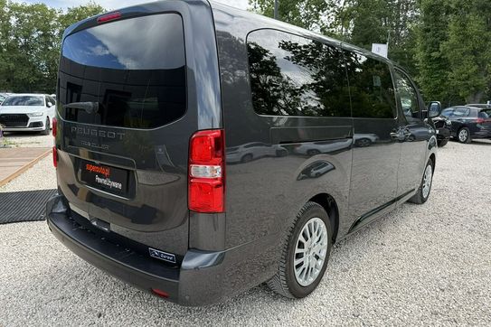 Peugeot Traveller Long Aut