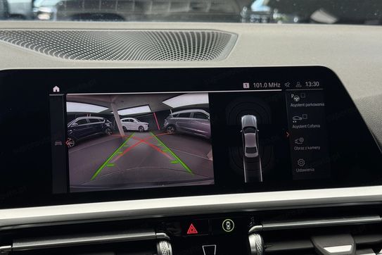 BMW Seria 3 318i aut
