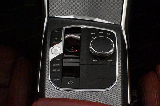 BMW Seria 3 318i M Sport