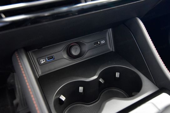 MG HS Exclusive 1.5 AT