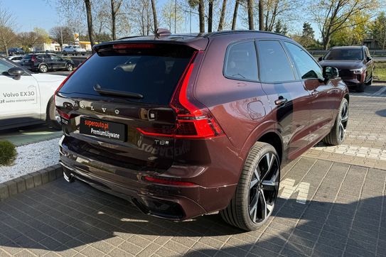 Volvo XC60 T8 AWD Ultra Dark