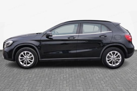 Mercedes GLA 180 7G-DCT Style