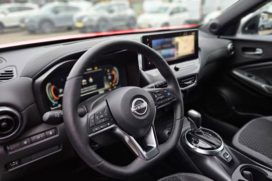Nissan Juke N-Connecta 1.6 HEV