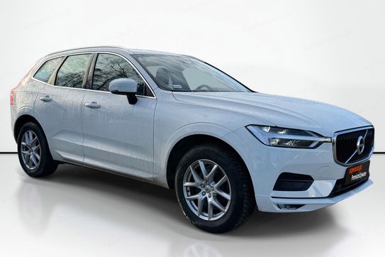 Volvo XC60 B4 Momentum Pro