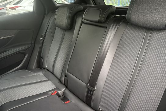 Peugeot 3008 Allure Pack 1.2 PureTech  S&S EAT8