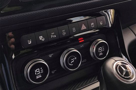 Mercedes T klasa T180d AT