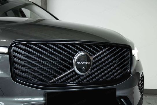 Volvo XC60 B5 AWD Ultra Dark