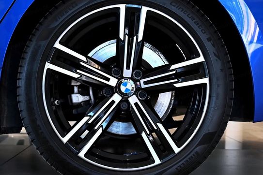 BMW Seria 3 318i M Sport aut