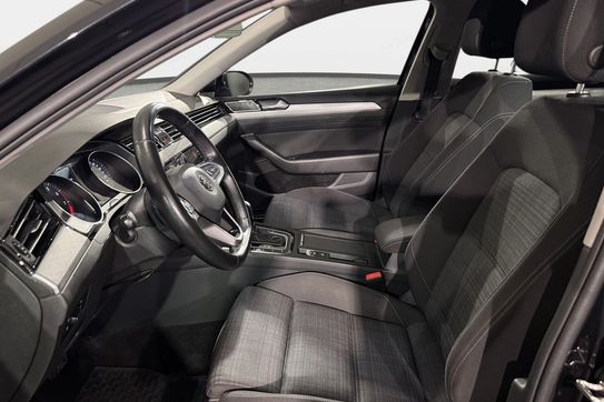 Volkswagen Passat 1.5 TSI  DSG